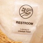 【トイレ用のタオルがあるの知っていますか？】﻿﻿わたしは今回はじめて知り、﻿使ってみました♡﻿﻿「クラフレッシュ」という﻿抗菌・速乾効果のある糸を﻿使用しているので、﻿&hellip;のInstagram画像