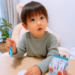 @brian_wisteria の0歳から使える子ども用歯磨き粉ブリアンをお試しさせて頂きました⸝꙳.粉末の歯磨き粉は はじめて⚑専用のお皿に出して使うんだけどなんだかそれが楽&hellip;のInstagram画像