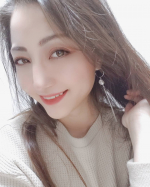 ....#gn..今日は大学のときのお友達とわいわいしてたの😊.楽しかった－◎.今日のメイクはクリームシャドウライナーをつかったよん😊...&hellip;のInstagram画像