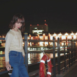 2020.10.23夜のみなとみらいが好きだったりします。お洋服は、 @nissen_ladies_official さんの裏起毛デニム👖いまからの季節に本当にぴったり🍒&hellip;のInstagram画像