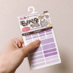 モノペタラベルKAWAGUCHIモノペタラベルをお試しさせていただきました！厚めの耐水素材で艶消しなので、油性ペンを弾くことがなくしっかり記名できました！サイズもさまざまで&hellip;のInstagram画像