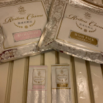 冷凍したバームクリームで届いた時めっちゃびっくり。でも使う時には常温に戻して使ったのだけども、バームクリームは良い香りだったけど、洗顔パックは鼻にツーンとする香りが苦手でした。けど洗い&hellip;のInstagram画像