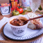 濃厚ボルシチのレンジカップスープでランチこの時期にぴったりな、レンジで温めるだけで野菜がたくさん取れるスープを試させていただきました。モンマルシェ様の野菜をMOTTOのレンジカップスー&hellip;のInstagram画像