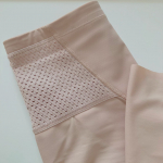 ・﻿※写真2.3枚目お目汚し失礼いたします﻿﻿\天然ゴムを編み込んだベルトが骨盤をホールド/﻿【 @sri_dunlop_healthcare #ナチュアシスト】﻿﻿履くだけで&hellip;のInstagram画像