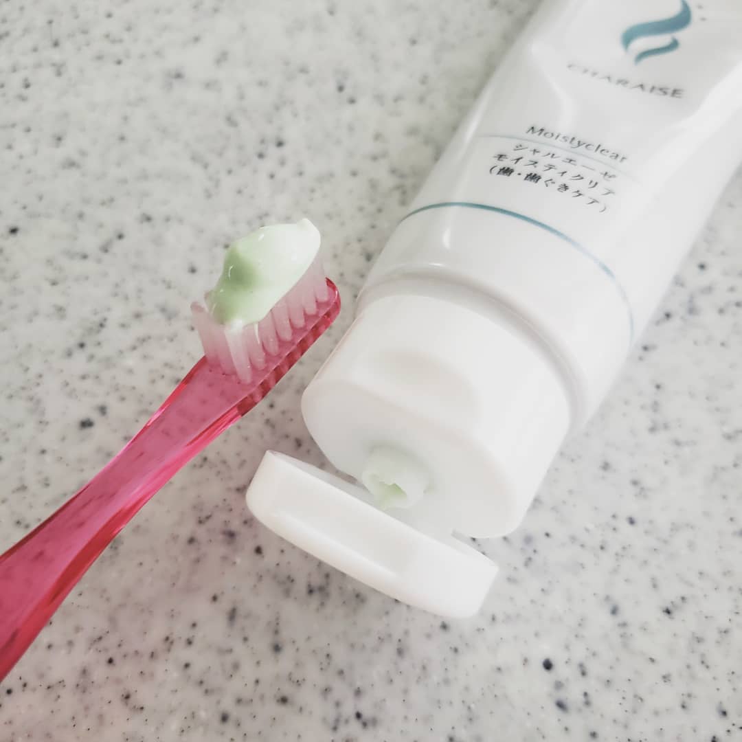 口コミ投稿：シャルレのシャルエーゼ モイスティクリア唾液が少なく歯周病になりやすい女性にオス…