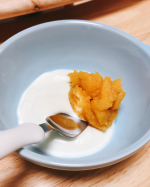 ごと芋(さつまいも)ペーストで離乳食♡ヨーグルトと一緒にあげたら美味しすぎてペロリと完食ˊᵕˋとっても甘くて美味しいので今度はお菓子作りやそのままトーストに塗ったりサラダにした&hellip;のInstagram画像