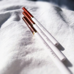 ﻿﻿pdc ( @pdc_jp ) さんのブランド﻿イベリスピメルから11/17に新しく発売される﻿&ldquo;抜け感 &times; 目力&rdquo; のシャドウアイライナー﻿クリームシャドウライナー を&hellip;のInstagram画像