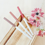 抜け感ラインでナチュラルな目力を叶える💕締め色シャドウアイライナー ﻿﻿【イベリスピメル　クリームシャドウライナー】﻿﻿一足お先にお試しさせて頂きました✨✨😊﻿﻿01 デ&hellip;のInstagram画像