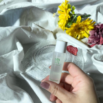 ﻿以前postしたこちら💁&zwj;♀️💕﻿﻿﻿肌に負担をかけない﻿天然さとうきび由来100%のクレンジング。﻿﻿動画を見ていただくとわかると思うんですが﻿本当にサラサラ&hellip;のInstagram画像