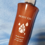 黒龍堂さんのハイスキンモイストジェルを試させていただきました！.この季節乾燥に悩んでいて、娘に使っていたチューブのワセリンを少しずつ塗ったりしていましたがベタベタしすぎて困っていました💦.&hellip;のInstagram画像