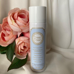 Treat Treatピュアスキンセラミドセラムを使っています。さらりとしたテクスチャーのブースター美容水です。洗顔後すぐの肌に使用します。炭酸ガス充填容器なので、シュッと手のひらに出したら手&hellip;のInstagram画像