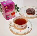 ★【真夜中のティータイム☕】休日前夜の、夜更かしが今一番の楽しみ💕夜遅くに食べるスイーツが、いけない事してる気がして、おいしさ倍増する😋w飲み物は、カフェインレスだと朝まで眠れ&hellip;のInstagram画像