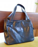 ..ニッセンさんの多収納ポケットトートバッグ👜&yen;2,739円(税込)たて約28cm&times;よこ約38cm&times;まち幅約13cm持ち手約57cm　カラバリは6展開あって、わたしのはネイビーです。&hellip;のInstagram画像