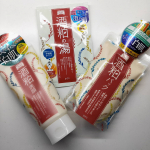 「酒粕ライン3点セット」..ワフードメイドで人気の酒粕シリーズの洗顔、パック、入浴料のセットです。..❤️酒粕の湯❤️阿蘇の天然湧水や酒米などを原料とし、昔ながらのふなしぼ&hellip;のInstagram画像