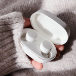 new ...🎧﻿﻿﻿片側約3.3ｇ軽量コンパクトな﻿完全ワイヤレスイヤホン「CURREN-C01」﻿﻿﻿﻿本当軽い〜♡﻿持ち運びにも便利すぎるサイズ感﻿﻿&hellip;のInstagram画像