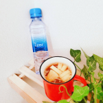 そろそろ女子力アップのためにもホットドリンクを作る季節☃️～簡単ビタミンドリンク～🧸アイザーピュアウォーター🧸パイナップル🧸すりおろししょうが🧸シュガー🧸紅茶葉&hellip;のInstagram画像