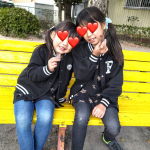 こんばんは☺.あっという間に週末も終わりますね。今日長女がブリッジで歩きながら、「お母さんもやってみて」と言うのでやってみました。当然出来るものと思って挑んだんですが、全く頭が上が&hellip;のInstagram画像