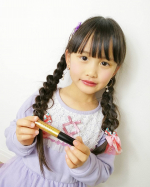 ラメグリッターのゴールドをモニターさせていただきました❣️目尻にウルウル感を出したくて使ってみたよ！わかるかな？✨✨✨✨はけだからとても塗りやすくて細かいところも簡単に&hellip;のInstagram画像