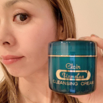 #水溶性クレンジングマスクで肌荒れしがちなお肌にはじめは、馴染まない？メイクも浮かないなんだこれ？と思いましたが使ううちに、お肌がしっとり洗い上がる様になってきた❗️&hellip;のInstagram画像