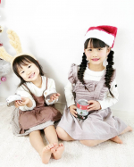 日本発祥の贅沢ツナ缶が期間限定でクリスマス仕様になっちゃったよ❣️めちゃくちゃ可愛すぎるー😍❣️　　内容はこちら&darr;オリーブオイル（ソリッド）90g&times;1缶綿実油（ソリッド）90g&hellip;のInstagram画像