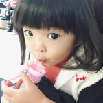 今週&hellip;旅行に行くはずで✈️MUSTグッズとして旅行のお供をしようと思ってた@komorijushi_official のペットボトルストローキャップ🥤.こんなコロナ渦なので旅行ら断念し&hellip;のInstagram画像