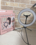 ...こんばんは🌿🌿🌿最近わたしが愛用してるこちら&hellip;リング型LEDライト8インチ価格2728円(税込)実はわたし撮影のときLEDライトで無しで頑張ってたんだけど使ってみ&hellip;のInstagram画像