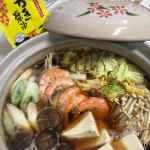 アサムラサキ様の『カキ醤油』をモニターさせて頂きました🦪広島の牡蠣から滋養とうまみのエキスを抽出し、醤油とブレンドした高級濃厚つゆです✨本醸造醤油に牡蠣の旨みエキス、ダシ、みりん、砂糖&hellip;のInstagram画像