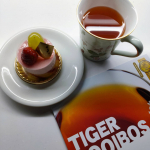 「オーガニック 生葉 ルイボスティー」..オーガニック認証を受けた最高級茶葉のみを使用したルイボスティーです。生葉(ナマハ)ルイボスティーは、蒸気を使うことであえて発酵を止める、日本の&hellip;のInstagram画像