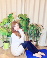 本日のレギンスはコレ☘暖かさNo.1を実感出来た重圧レギンス「国産メディレギンスW+」重圧レギンスって真冬は一枚じゃ寒い物も多い中、これは脚を入れた瞬間から「あったかーーい😆😆&hellip;のInstagram画像