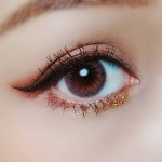 .コスメレポ♡.Chacott💗ラメグリッターゴールド..ラメライナーはやっぱりどんだけラメが入ってるか！しっかり付くか！それが大事だと思うんです🧐☝️.&hellip;のInstagram画像