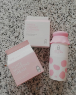 G9スキンの可愛いピンクシリーズのG9 MILK BUBBLE ESSENCE PACK ＃PLAINと、WHITE WHIPPING CREAM ピンク（ウユクリーム）とWHITE CREAMY C&hellip;のInstagram画像