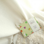 *🍒*おなまえシール ♡週一のプレから満3歳児クラスで毎日にˎˊ˗*ﾟ幼稚園用の洋服には全てこちらをぺたり 𖢨フルーツモチーフに手書き風のフォント ✎ブックタイプだから&hellip;のInstagram画像