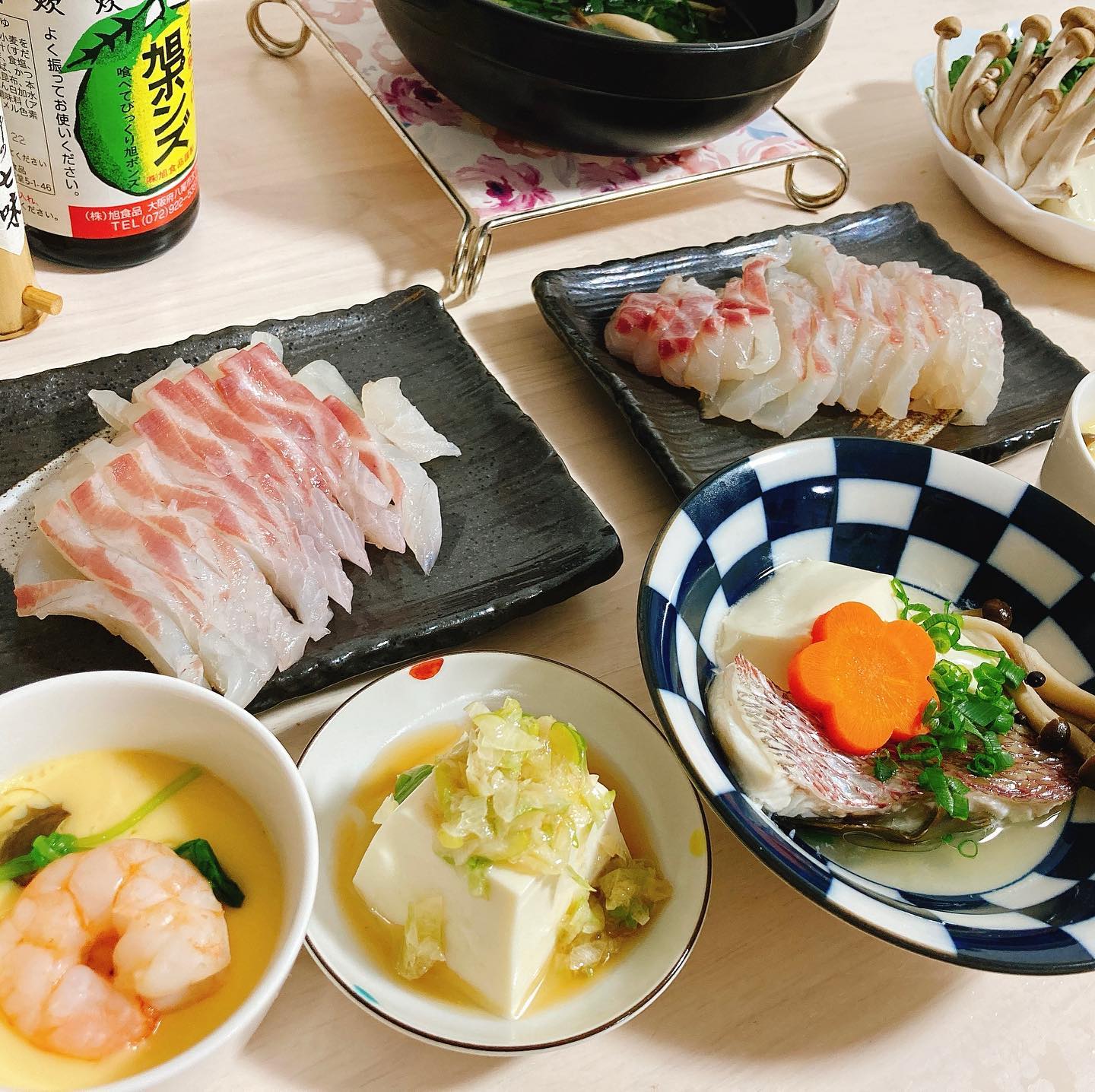 口コミ投稿：..𝓓𝓲𝓷𝓷𝓮𝓻♡#鯛しゃぶ#茶碗蒸し#鯛のちり蒸し#ネギ塩ダレ の#冷奴めっちゃ大きい鯛を買…