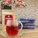 TIGERプレミアムルイボスティーモニターに当選しました早速飲んでみました☕︎　煎れた途端に豊潤な香ばしい甘い香りがフワっと広がりました！色も鮮やかで風味もとても良いです！&hellip;のInstagram画像