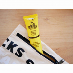 世界23カ国で愛用されているポーポーマルチバーム！天然由来素材使用、フレグランスフリー、全身OKということで手も唇も髪もどこでも使えちゃいます✨バームなのでワセリンに近い感じでもう&hellip;のInstagram画像