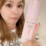 #導入美容液洗顔後にプラスで、お肌は喜ぶ❤️マスク生活で、肌が擦れて乾燥トラブル😭しっかり保湿してあげたいと、プラスしてみた❗️アットコスメでも、高評価なので使い続ける&hellip;のInstagram画像