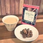 暖房で顔は火照ってるのに首から下、特に手足寒いから温活。このチャイ超美味しくてポカポカ！ちゃんとスパイス色々入ってる本格派だけどお湯で溶くだけ簡単。パウダータイプだからおやつ作りにもアレン&hellip;のInstagram画像