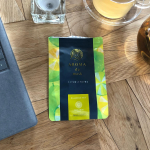 ワーケーションの強い味方アロマのかおりに癒されながら仕事が出来て、サクサクはかどります。オイルを焚いたり、スチームをつけたりせずにコレをマスクに貼るだけ！素晴らしいアイディアで&hellip;のInstagram画像