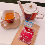 ﻿プレミアムルイボスティー🌱﻿﻿生葉ルイボスティーと同じメーカーのルイボスティー✨﻿飲んだ時に思ったけど、これは濃い！﻿と言うか味が深い？？🤔﻿﻿生葉ルイボスティーよ&hellip;のInstagram画像