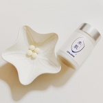 今年は例年よりも寒い上に乾燥が気になっています😖最近暖かい日が多いですが油断は禁物、乾燥していたり肌バリアが弱っていると花粉の影響も受けやすくなるので土台が大切ですよね。春夏に降り&hellip;のInstagram画像