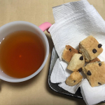 オーガニック.プレミアム.ルイボスティー!!香りも爽やかで飲みやすいꪔ̤̱ꪔ̤̱ꪔ̤̱花粉症にも効果抜群だそうです。私は花粉症じゃないので効果わからないですが...ノンカフェインな&hellip;のInstagram画像