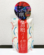 pdcさんの酒粕パック💆&zwj;♀️✨パッケージからすべすべ白肌⭐︎効果が期待できそう❣️本当にさくらんぼ🍒ほどの量で顔全体に伸びてくれる🤗匂いは酒粕パックなので酒粕の匂いはあるけど&hellip;のInstagram画像