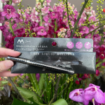 ATSUSHI NAKASHIMA Cosme　ニブリクイドアイライナーBK1を使ってみました🍀.日本の技術を駆使して作られた筆は程よい弾力とコシがあって書きやすい✨.大好きなスパ&hellip;のInstagram画像