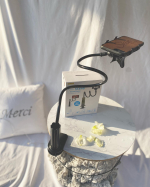 ..いつもスタンド使ったり息子使ったりして撮る動画撮影も今度からこれでいけそうです❤テーブルとかに設置できて便利✧︎でもスマホの重さでやっぱりちょっと落ちるからそこが難しい&hellip;のInstagram画像