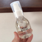 こちらは、『ツーウェイ　モイスチャー ローション保湿液』です💄酸化しにくい天然ワックエステルと角質層に存在する天然保湿因子（ＮＭＦ）でできた肌に優しい保湿剤です。さらに落ちにくいウオータープル&hellip;のInstagram画像