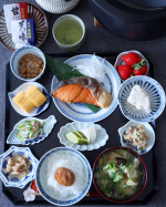 2021/02/06(土)・こんにちは・ちょっと前のお昼ごはん・▪️紀州南高梅｢天味｣のせごはん▪️のんちゃんの梅なめ茸▪️蛸と胡瓜の酢の物▪️出汁巻き卵▪️納&hellip;のInstagram画像