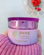 ご縁がありまして、ウェルベストさんの桜咲耶姫のモイスチャーのモニターをさせていただきました🙏🏻✨こちらのモイスチャー、まず、パッケージが淡いピンク色でめちゃくちゃ可愛い！！💓そして、高級感があ&hellip;のInstagram画像