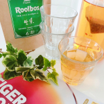 TIGERさんの生葉ルイボスティー🫖早速入れてみました‼️ルイボスティー独特の香りがあまりなくてさっぱりした感じこれならルイボスティーが苦手な子供たちでも飲んでくれそう😄#TIGER&hellip;のInstagram画像