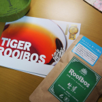 タイガーさんの「生葉ルイボスティー」でゆっくりお茶の時間。ルイボスティーは以前から好きでよく飲んでいるけれど、ここのブランドの物はとっても飲みやすくて美味しいです♪香りや色も良く、お茶を入&hellip;のInstagram画像