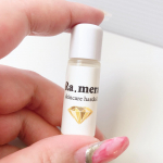 .艶髪艶肌研究所さんの＼発売前／　美容オイル 【ラ．メラ3ｍＬサンプル】を使用しました‼️.まだまだ寒い時期が続く季節❄️水分がなくなり乾燥による、髪のパサつきや、カサカサ肌で&hellip;のInstagram画像